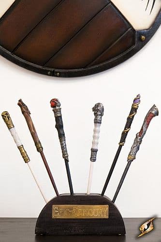 Wand: Wand Stand/Display  Epic Armoury  Live Rollespil Tilbehør Tryllestav