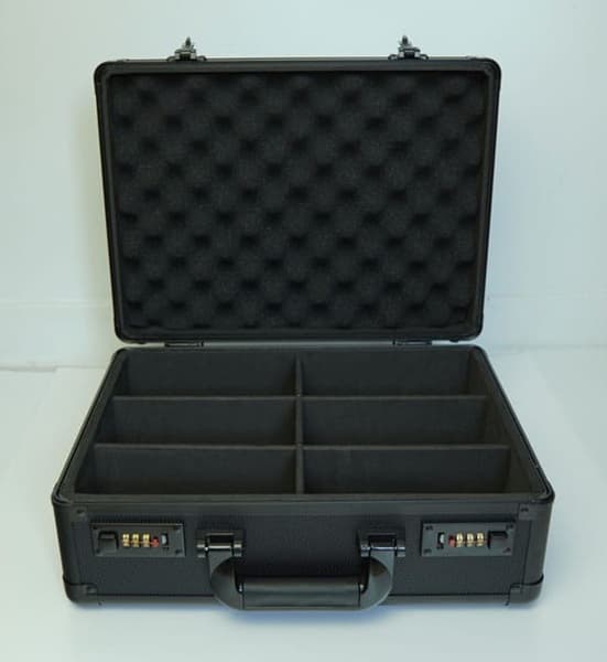 Evoretro - Trading Card Suitcase - Black